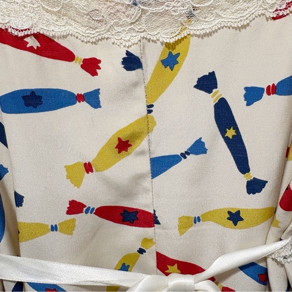 Betsey Johnson Vintage Y2K Candy Print 100% Silk Slip Dress Size 6 Babydoll - Picture 13 of 16